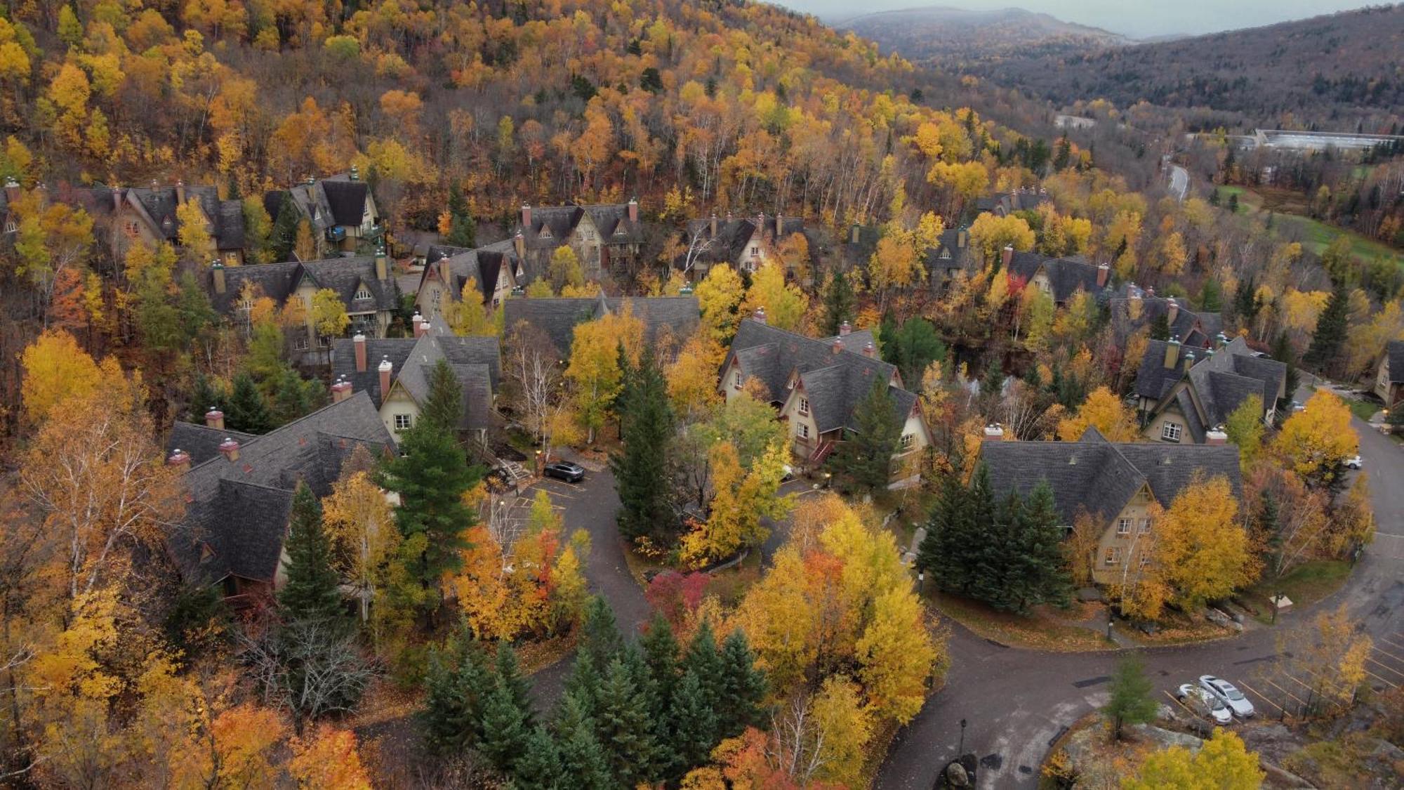 モントランブランLe Plateau By Tremblant Vacationsアパートメント エクステリア 写真
